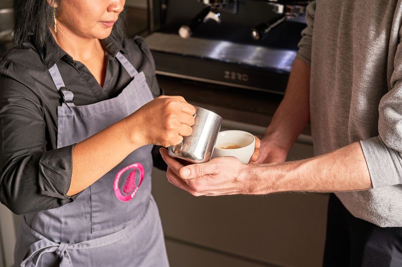 Barista-Schulung im Café