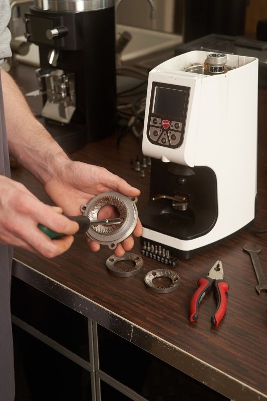 Mahlscheiben einer Kaffeemühle im Technikkurs