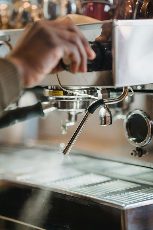 Latte Art gießen